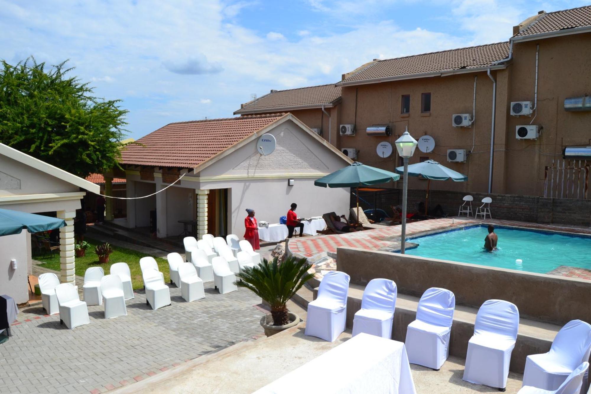 Kamogelo Guest House 兰斯堡 外观 照片