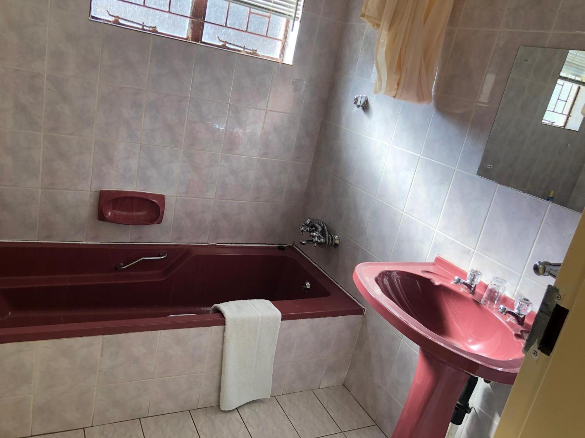 Kamogelo Guest House 兰斯堡 外观 照片