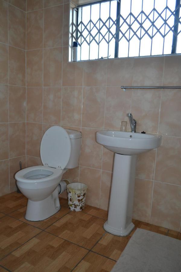 Kamogelo Guest House 兰斯堡 外观 照片