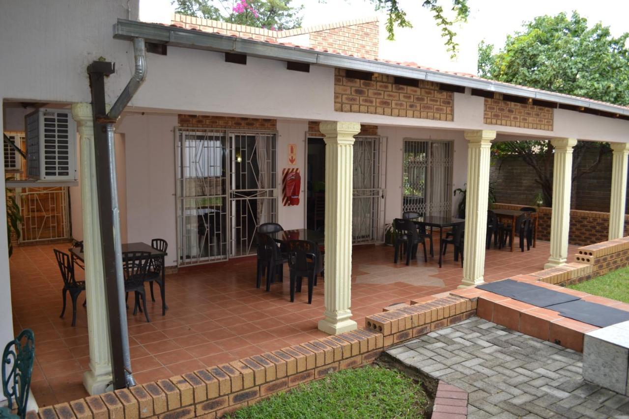 Kamogelo Guest House 兰斯堡 外观 照片