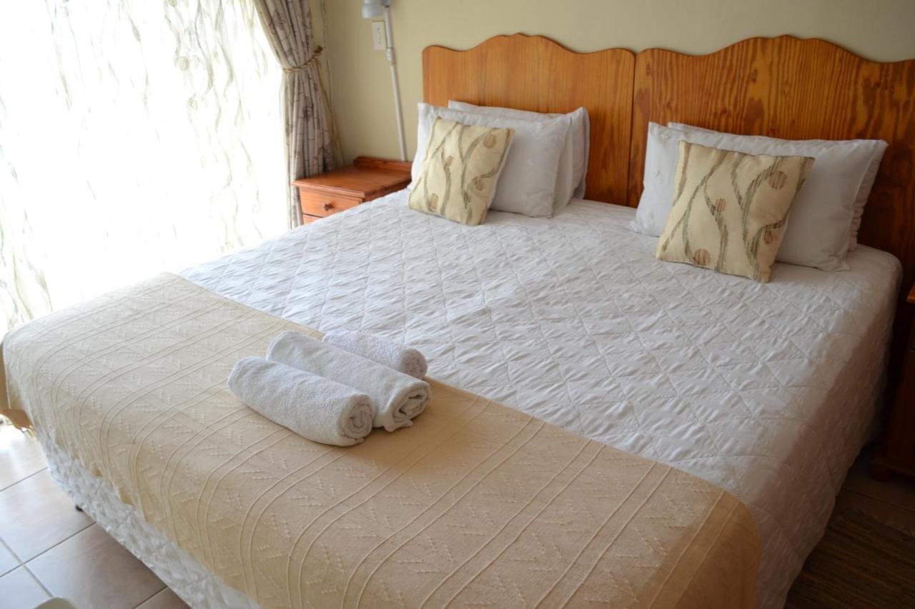 Kamogelo Guest House 兰斯堡 外观 照片