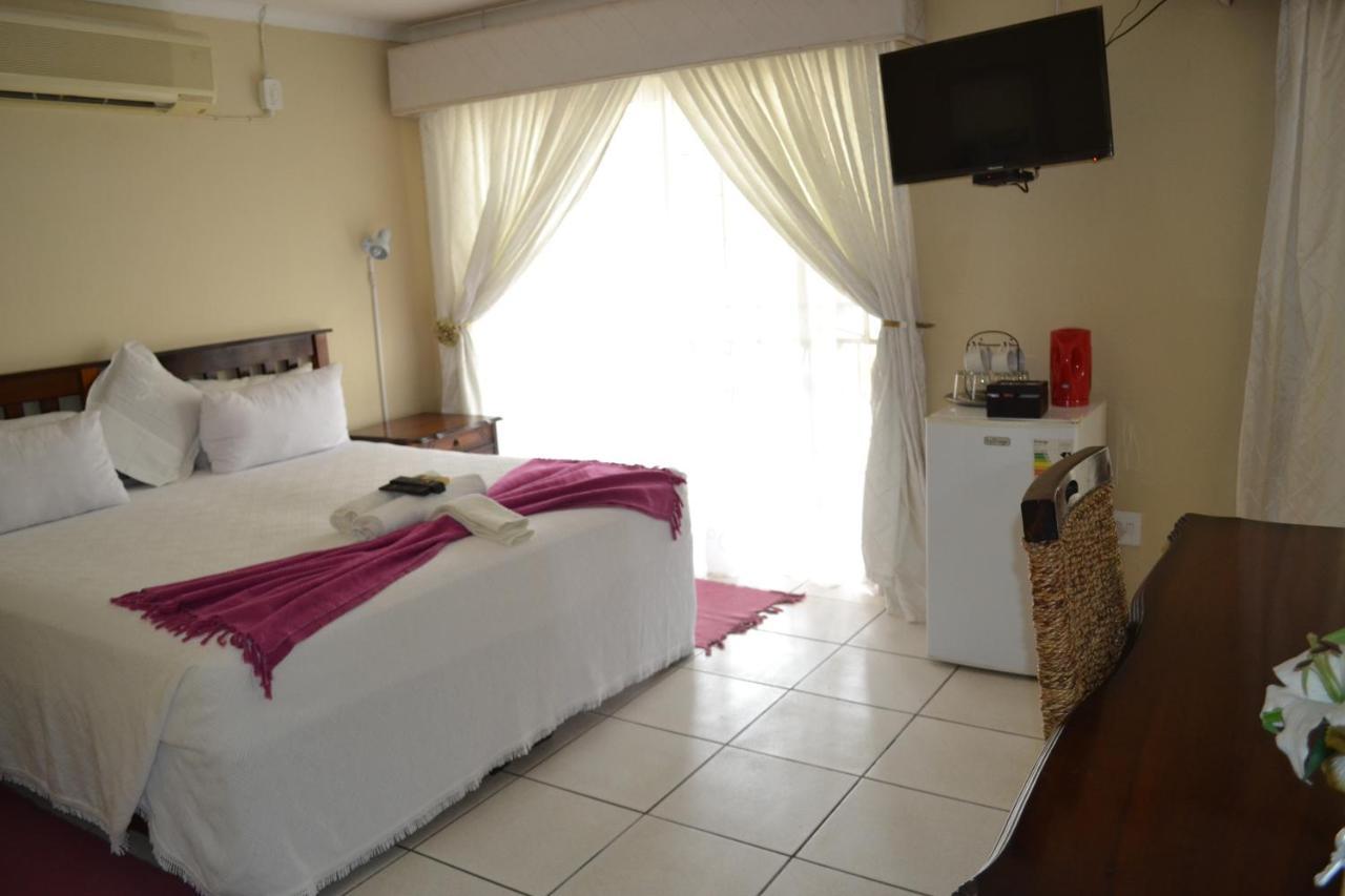 Kamogelo Guest House 兰斯堡 外观 照片